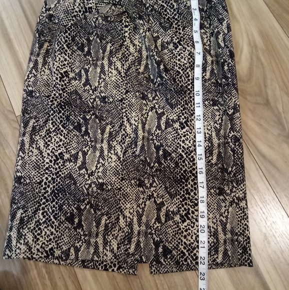 Michael Michael Kors Reptile Print Pencil Skirt. - Picture 5 of 11